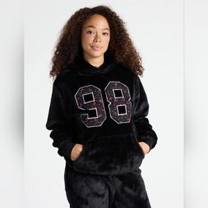 No Boundaries Faux Fur Graphic Hoodie with 98 Graphic Black Size XXS